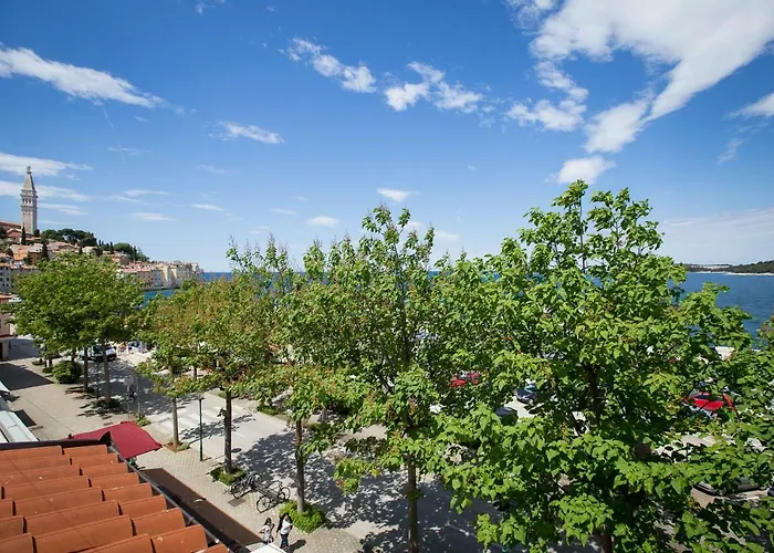 Valdibora Sea View Residence