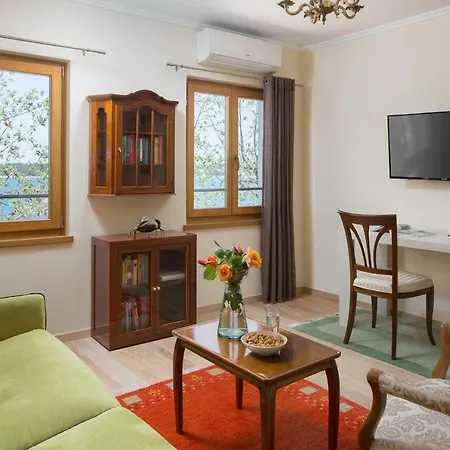Valdibora Sea View Residence Rovinj Exterior photo